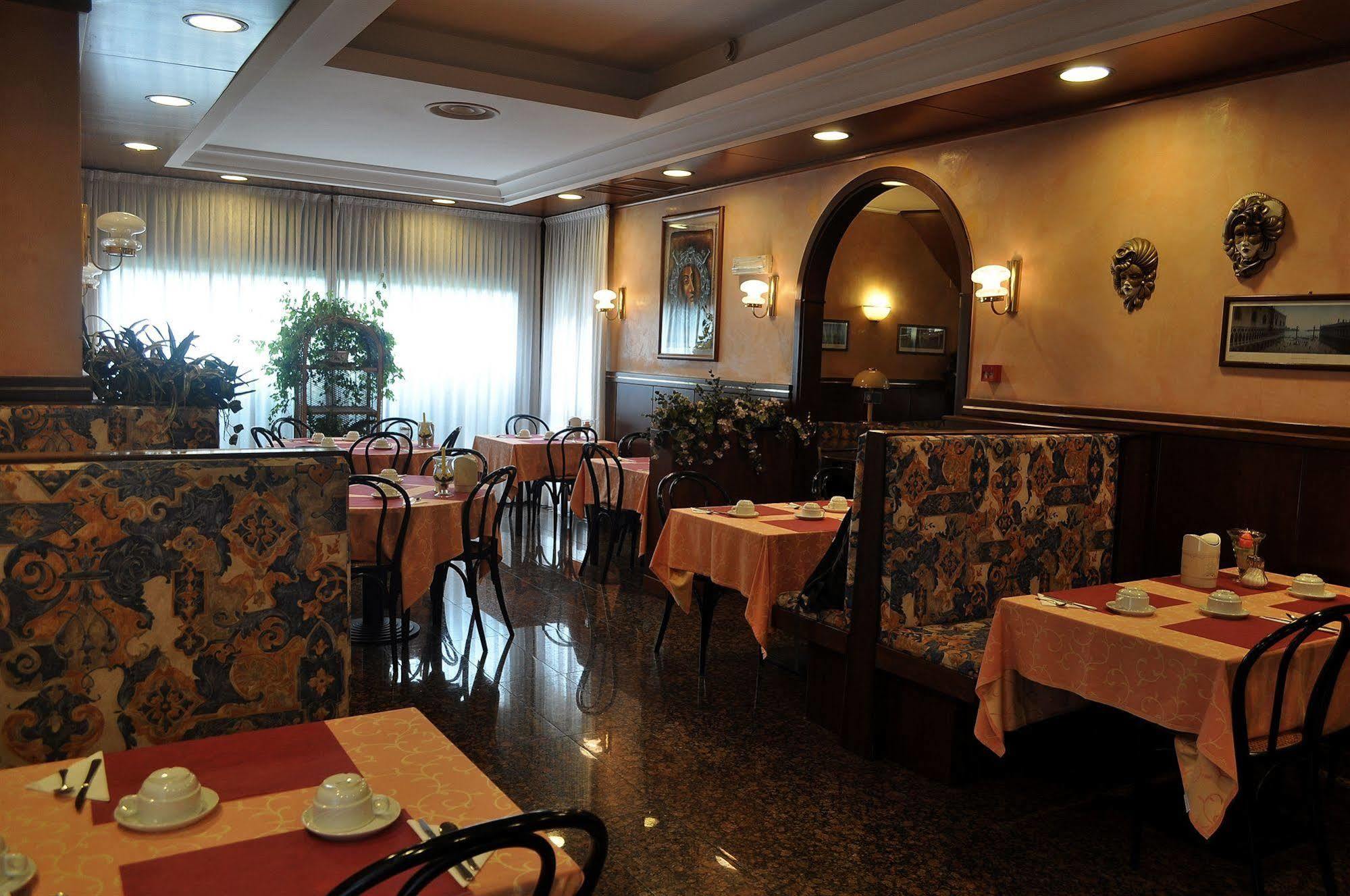 Hotel Roma Marghera Dış mekan fotoğraf